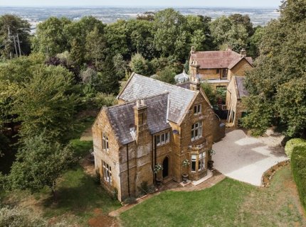 vicarage