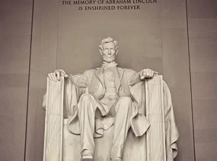 monumental